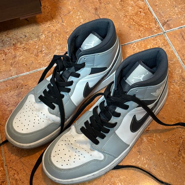 나이키 조던1 스모크 그레이