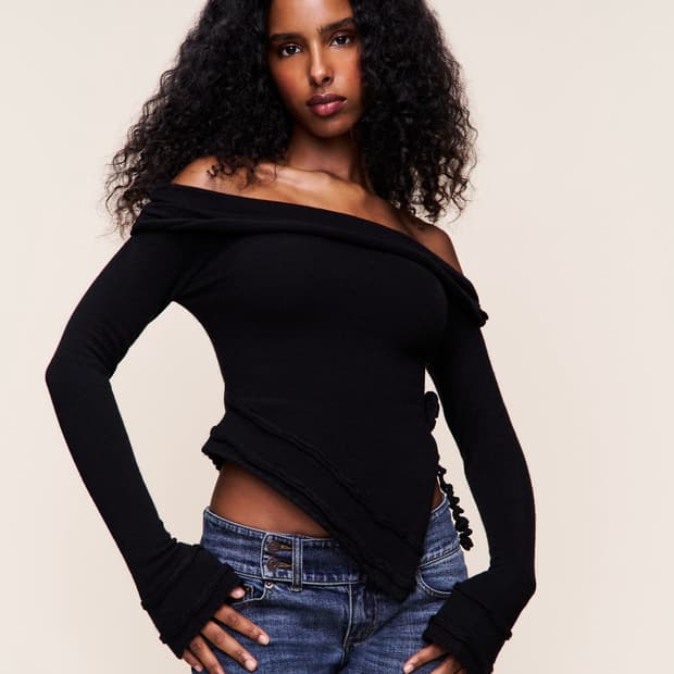 [XS,S]귀조 Soler fold 오프숄더 니트/블랙