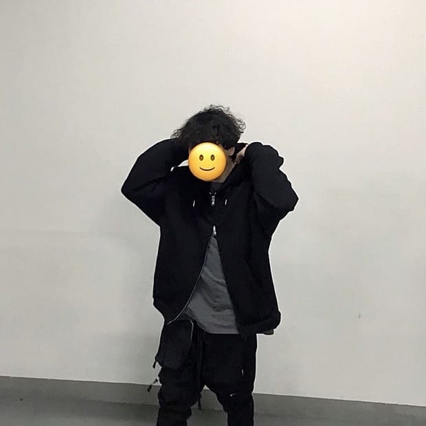 언타이틀드 아이딜 후드 집업 초판