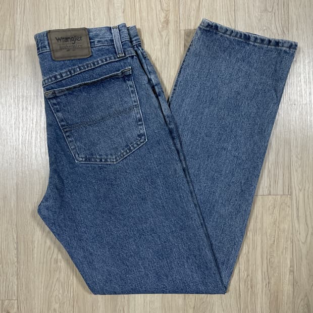 31) 00's 랭글러 미국판 스트레이트핏 중청 데님팬츠