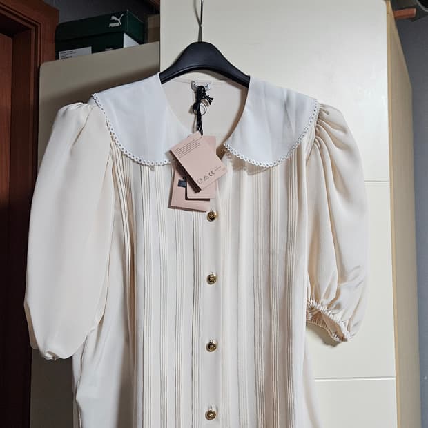 미우미우 반펄셔츠 원피스