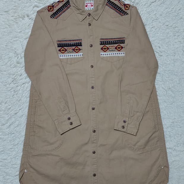 TITICACA 에스닉 자수 셔츠 원피스