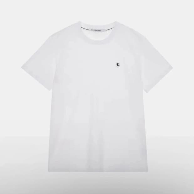 캘빈클라인 진 화이트 레귤러핏 CK 뱃지 로고 티셔츠 L & XL