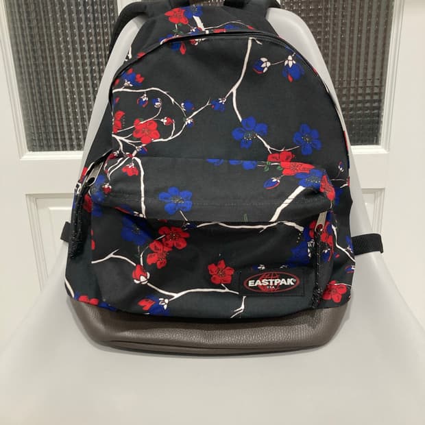 EASTPAK 이스트팩 백팩