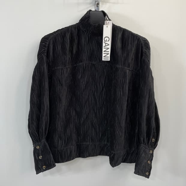 가니 플리츠 하이 넥 블라우스