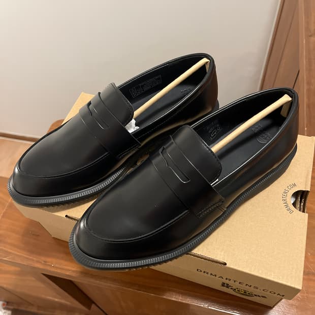 닥터마틴 테마라 로퍼 블랙 폴리시드 스무스