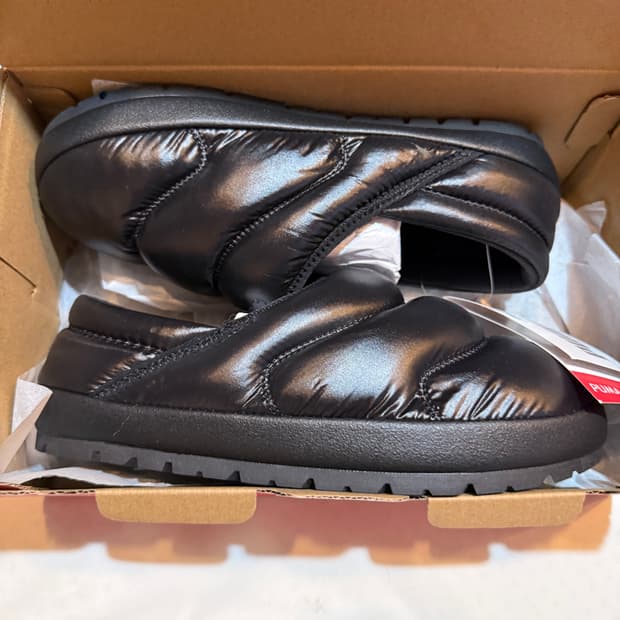 푸마 글로스 패딩 뮬 블랙 250