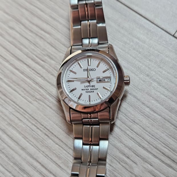 [A급] 세이코 사파이어 글라스 데이데이트 (여성용)
