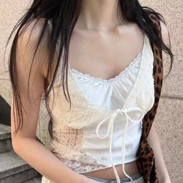 화이트 레이스 리본 나시