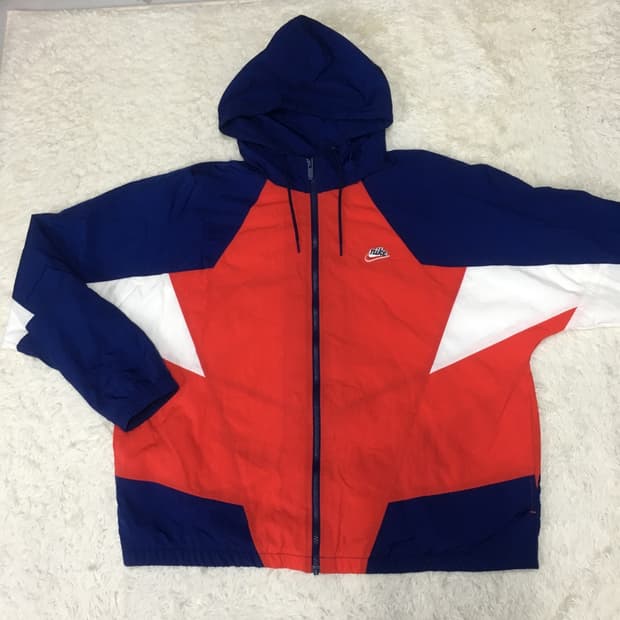 나이키 윈드브레이커 DD05