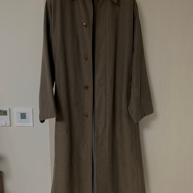 르메르 밀리터리 오크브라운 코트