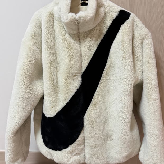 나이키 스우시 퍼 자켓 (여성용)