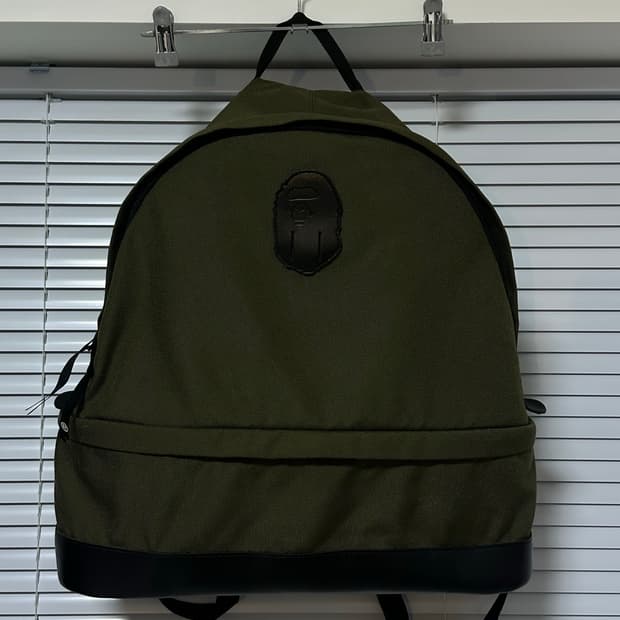 베이프 1세대 데이팩 백팩 (카모)
