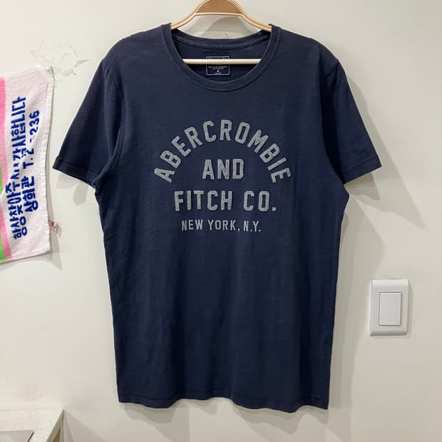 300 아베크롬비 로고 반팔