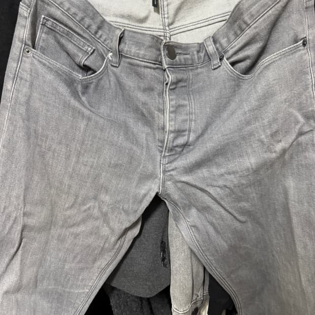 Theory 슬림핏 그레이 진 32