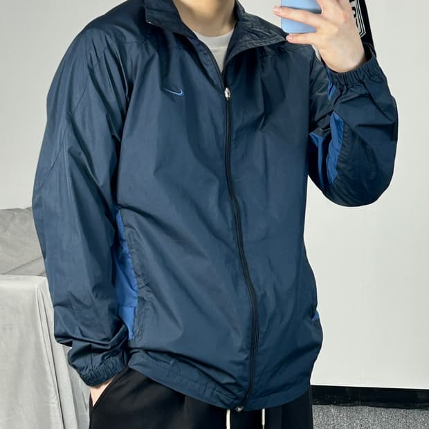 나이키 스우시 네이비 바람막이 L 