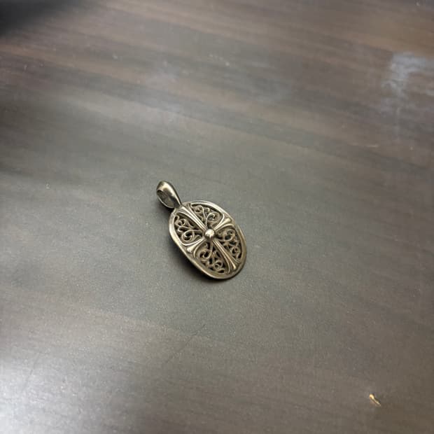 크롬하츠 오발 펜던트