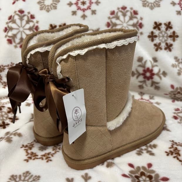 엑시즈팜 리본 라떼갸루 퍼부츠