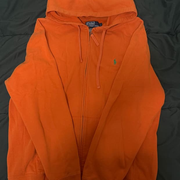 폴로 후드집업