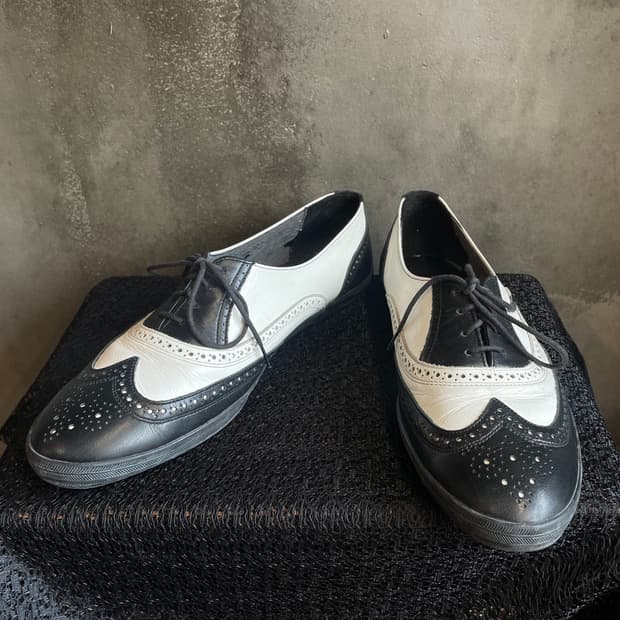 꼼데가르송 옴므 플러스 스펙테이터 윙팁 슈즈