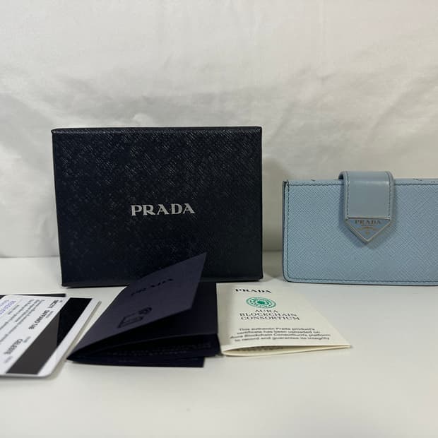 프라다 사피아노 아코디언 카드지갑 크리스탈 (OS)