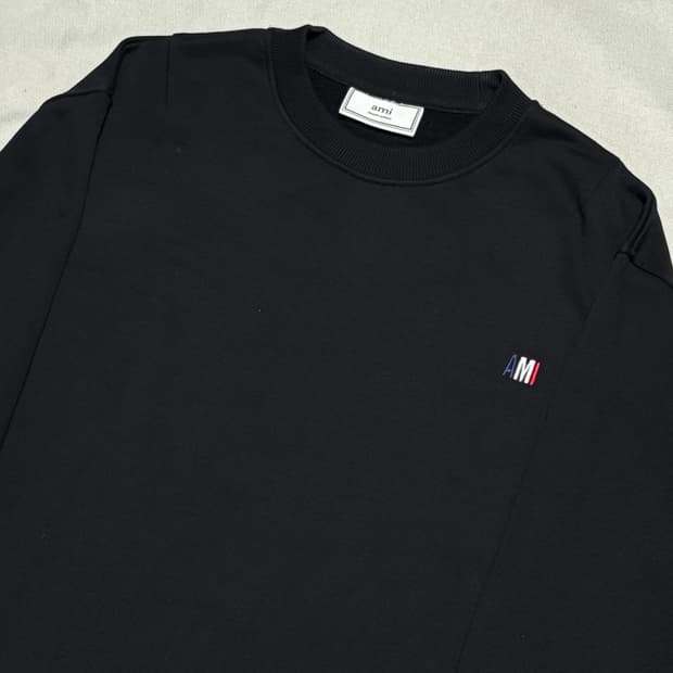 XL 아미 19FW 컬러 로고 블랙 맨투맨
