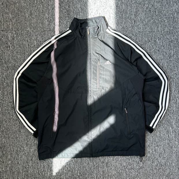 아디다스 올드스쿨 사이드라인 바람막이
