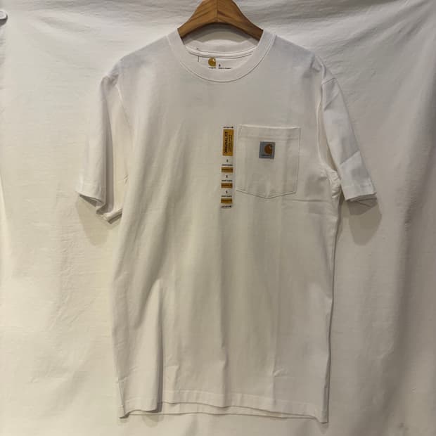 칼하트 포켓 반팔티 화이트