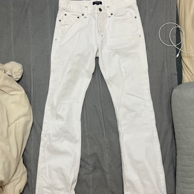 버버리 블랙 라벨 부츠컷 팬츠