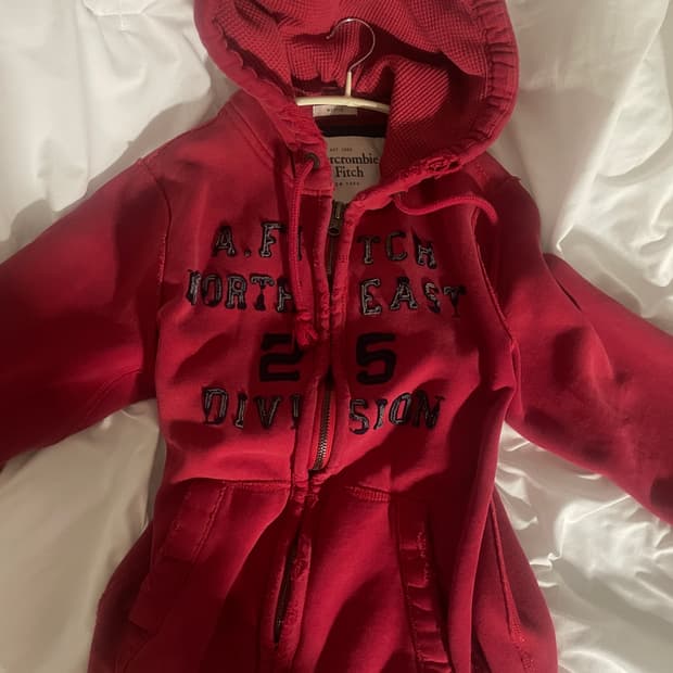 아베크롬비 레드 빈티지 후드집업