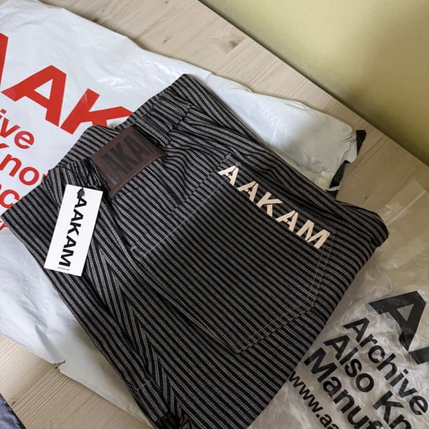 아캄 스트라이프 팬츠