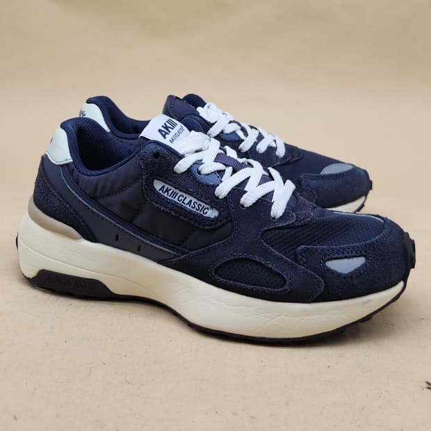 아키클래식 헤리티지 조거 스니커즈230