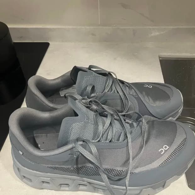 파프 온러닝 몬스터 275사이즈 판매합니다.