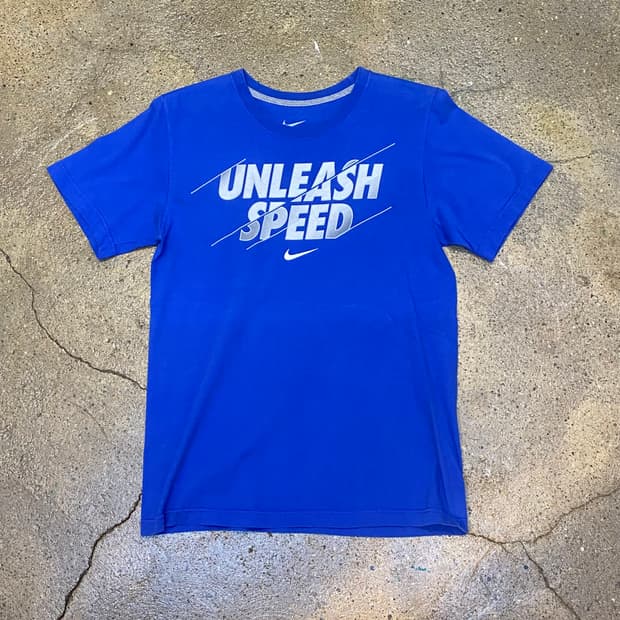 미국 빈티지 나이키 언리시스피드 프린팅 반팔티 스포츠티
