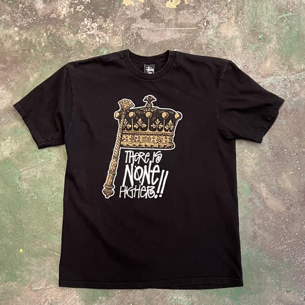 [L] 스투시 크라운 티셔츠 There Is None Higher 블랙