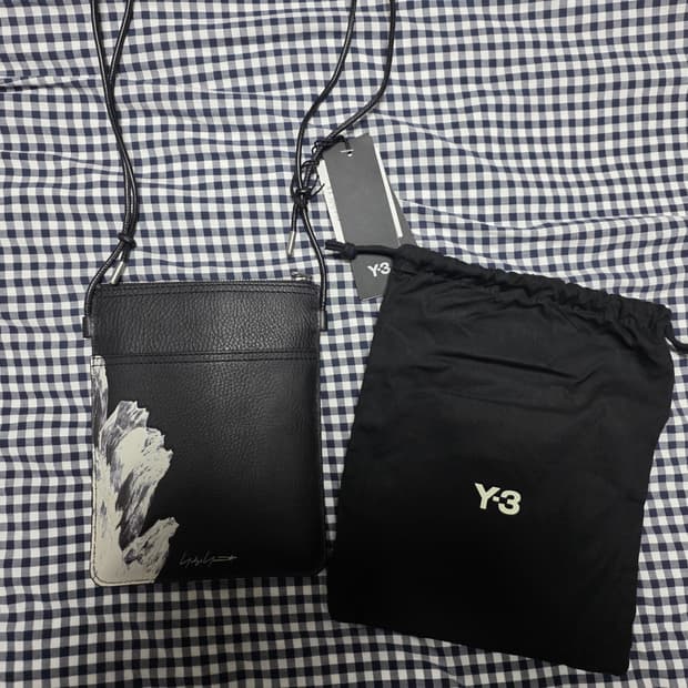 Y-3 플로랄 바디 크로스 백