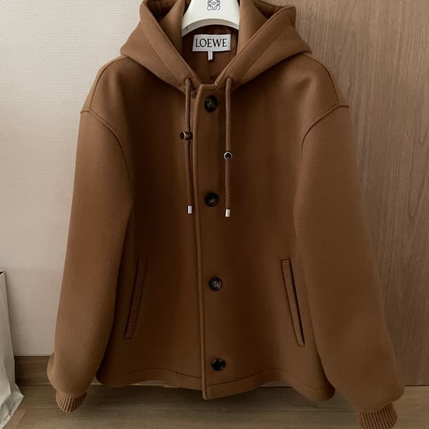 로에베 24FW 후드 자켓