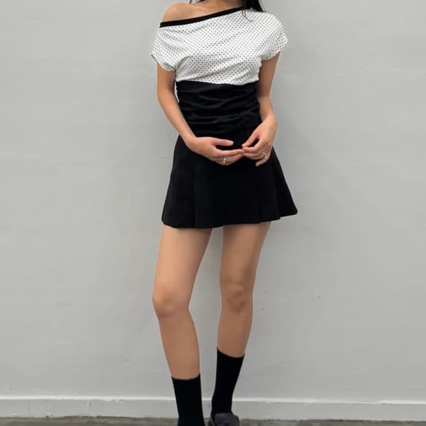 L17 DOT ONE-SHOULDER TOP(WHITE)