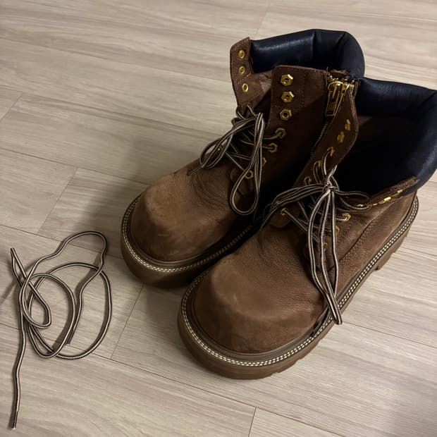 쏘유레슈어 벨루가 브라운 270