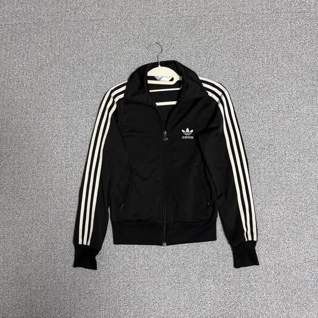 아디다스 파이어버드 백로고 져지 블랙화이트 85