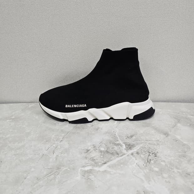 발렌시아가 스피드러너 스니커즈 신발 41사이즈 265 270 판매