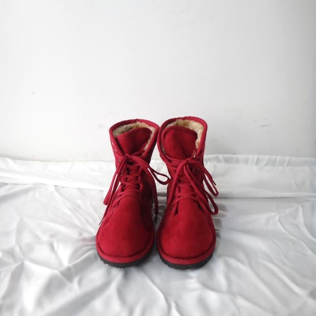 Toy round muton boots / red