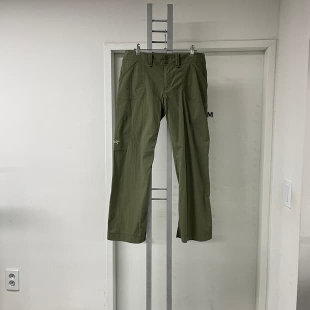 아크테릭스 카키 팬츠 32(W)