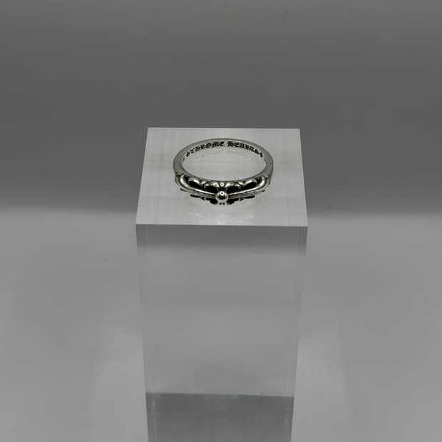 크롬하츠 반지 판매합니다. [ 베이비 플로랄 링 ]