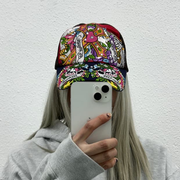 에드하디 타투 십자가 볼캡