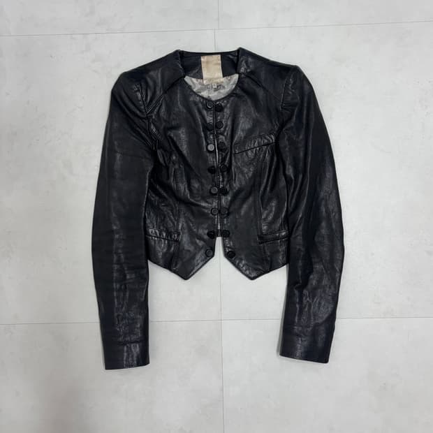 LAMBSKIN BUTTON DETAIL CROP JACKET