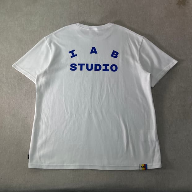 105 아이앱 스튜디오 10주년 반팔 티셔츠