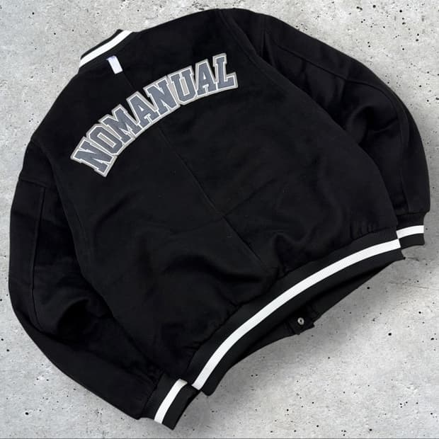 [L] 노매뉴얼 블랙 바시티 자켓 NM 로고 B388