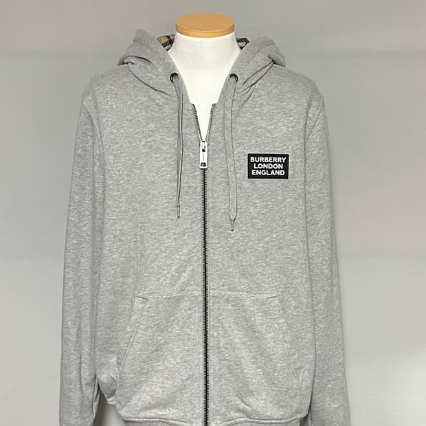 버버리 후드집업 