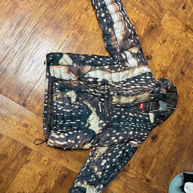 슈프림 마이크로패딩